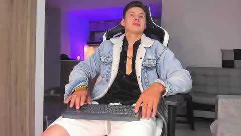 santiago online show from 10.08.25