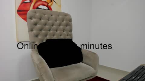 Snapshot of tiago_hannah chatting on 09.30.25 carolina online show from 09.30.25