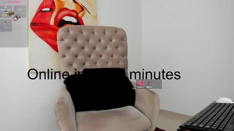 Snapshot of tiago_hannah chatting on 10.02.25 carolina online show from 10.02.25