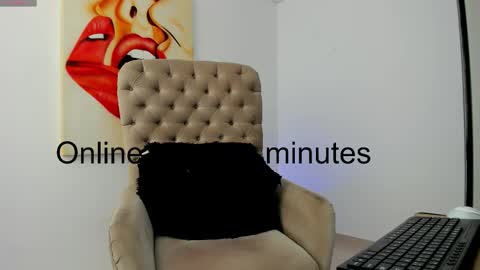 Snapshot of tiago_hannah chatting on 11.01.25 carolina online show from 11.01.25