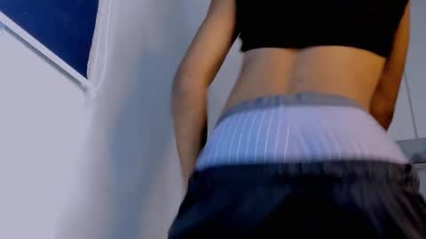 tiago_xxx_ online show from 10.18.25