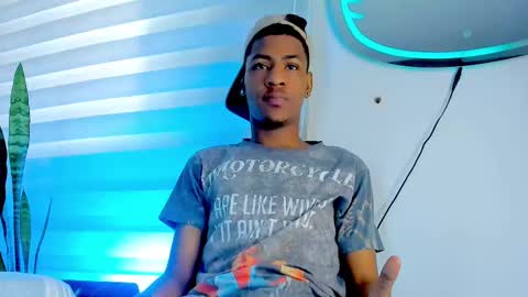 tiago_xxx_ online show from 11.09.25