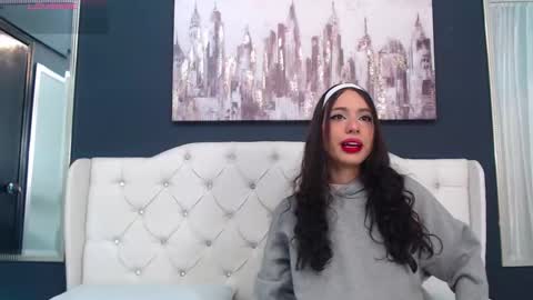 Snapshot of tiana_scot chatting on 09.19.25 LIA online show from 09.19.25