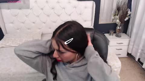 Snapshot of tiana_scot chatting on 09.20.25 LIA online show from 09.20.25