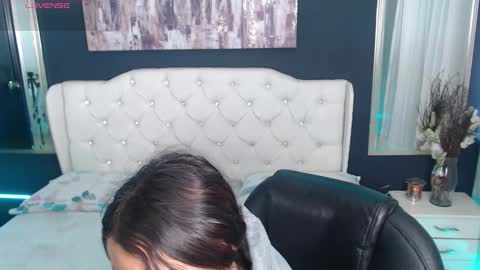 Snapshot of tiana_scot chatting on 09.22.25 LIA online show from 09.22.25
