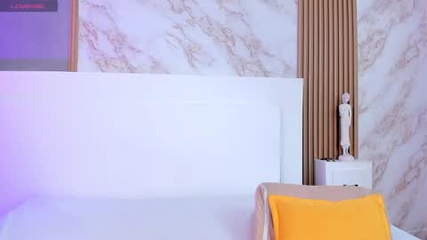 Snapshot of tianaglow4 chatting on 10.14.25 tianaglow4 online show from 10.14.25