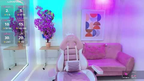 Tiara  online show from 10.24.25