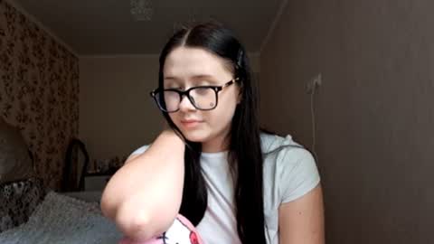 Snapshot of tiastinner chatting on 06.15.26 Margo online show from 06.15.26
