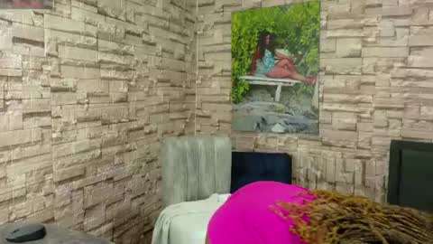 Snapshot of tifanny_fiire chatting on 06.18.26 leidy online show from 06.18.26