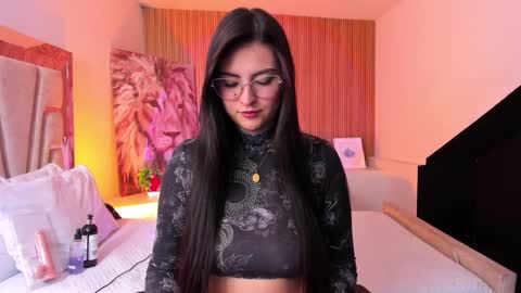       online show from 09.18.25