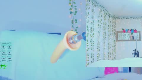 Snapshot of tiffanny_love__ chatting on 10.21.25 Tiffanny online show from 10.21.25