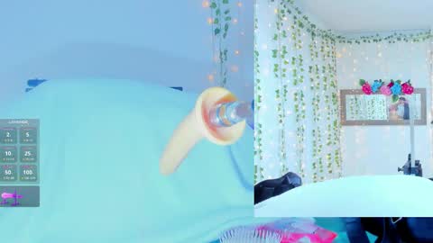 Snapshot of tiffanny_love__ chatting on 10.25.25 Tiffanny online show from 10.25.25