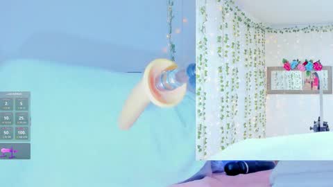 Snapshot of tiffanny_love__ chatting on 10.30.25 Tiffanny online show from 10.30.25