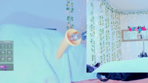 Snapshot of tiffanny_love__ chatting on 11.08.25 Tiffanny online show from 11.08.25