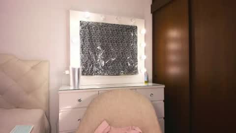 Tiff online show from 02.06.26