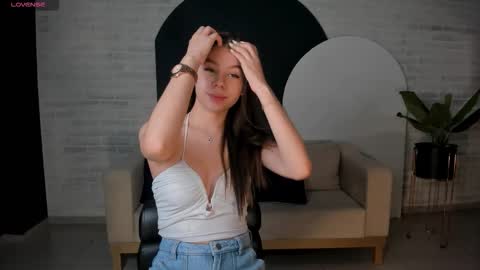 Tiffanny Sins online show from 10.05.25