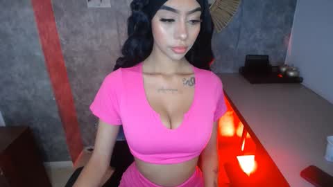 Snapshot of tiffany_1m chatting on 12.09.24 tiffany_1m online show from 12.09.24