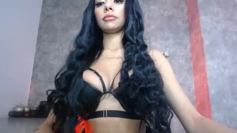 Snapshot of tiffany_1m chatting on 12.12.24 tiffany_1m online show from 12.12.24