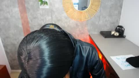 Snapshot of tiffany_1m chatting on 02.15.25 tiffany_1m online show from 02.15.25