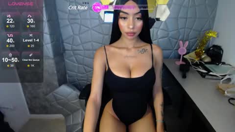 Snapshot of tiffany_1m chatting on 02.26.25 tiffany_1m online show from 02.26.25