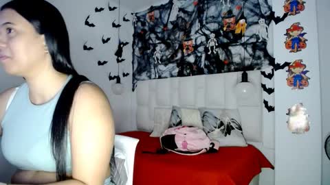 Snapshot of tiffany___pink chatting on 10.19.25 tiffany online show from 10.19.25