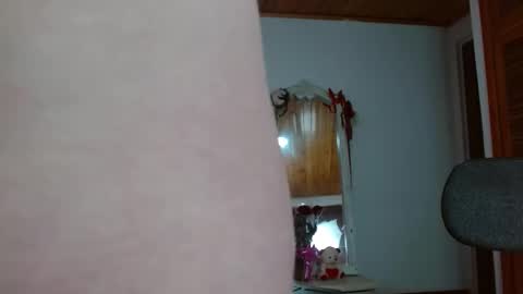 Snapshot of tiffany_beauty18 chatting on 10.12.25 Tifanny online show from 10.12.25