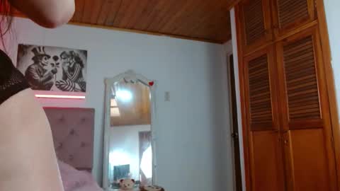 Snapshot of tiffany_beauty18 chatting on 11.04.25 Tifanny online show from 11.04.25