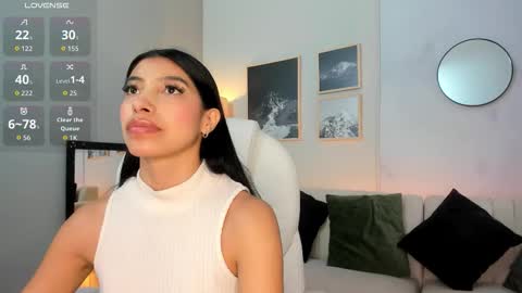 tiffany_low online show from 02.01.26