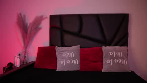 tiffany_sander online show from 10.11.25