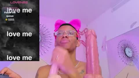 Snapshot of tiffany_valentine15xxx chatting on 11.02.25 Xander Barbie online show from 11.02.25