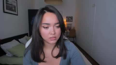 Snapshot of tiffanyflynn chatting on 12.12.24 Tiffany online show from 12.12.24