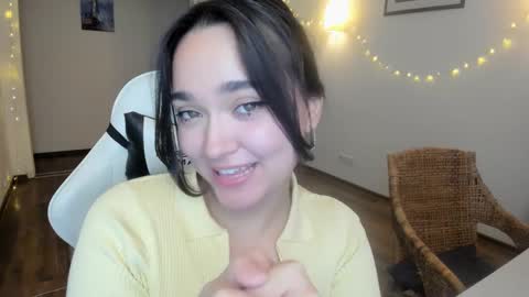 Snapshot of tiffanyflynn chatting on 01.19.25 Tiffany online show from 01.19.25