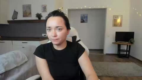 Snapshot of tiffanyflynn chatting on 01.24.25 Tiffany online show from 01.24.25