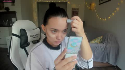 Snapshot of tiffanyflynn chatting on 01.31.25 Tiffany online show from 01.31.25