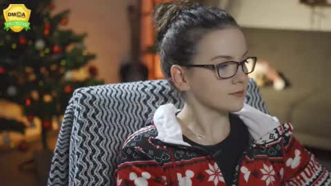 tiffanyriox online show from 12.17.25