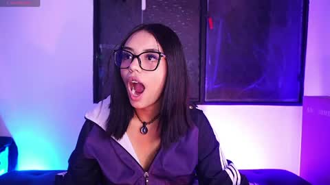 Snapshot of tiffanysander chatting on 05.28.26 My name is Tiffany welcome online show from 05.28.26