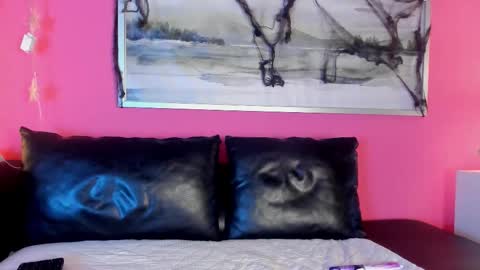 Stefany Suarez online show from 10.30.25