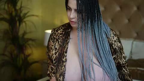  Tiffany  online show from 10.05.25