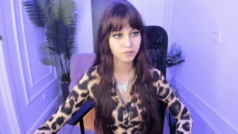 tiffanyyoun online show from 11.10.25