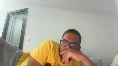 Snapshot of tigertinku chatting on 05.17.26 tigertinku online show from 05.17.26