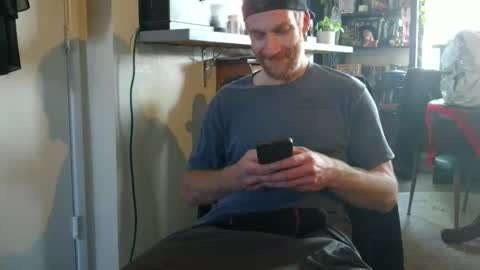 Snapshot of tiggity19 chatting on 04.16.26 Tiggity23 come stroke my 9 cock with ne online show from 04.16.26