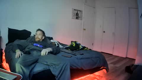 Snapshot of tiggity19 chatting on 06.17.26 Tiggity23 come stroke my 9 cock with ne online show from 06.17.26