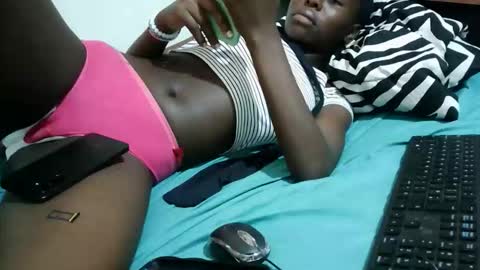 tight_pussie online show from 04.14.26