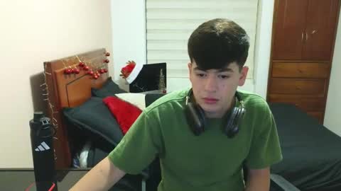 Snapshot of tightncuteass chatting on 11.24.25 Camilo online show from 11.24.25