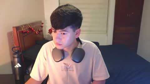 Snapshot of tightncuteass chatting on 11.26.25 Camilo online show from 11.26.25