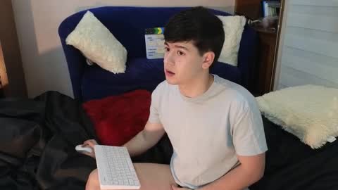 Snapshot of tightncuteass chatting on 03.01.26 Camilo online show from 03.01.26