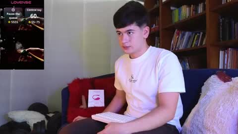 Snapshot of tightncuteass chatting on 04.20.26 Camilo online show from 04.20.26