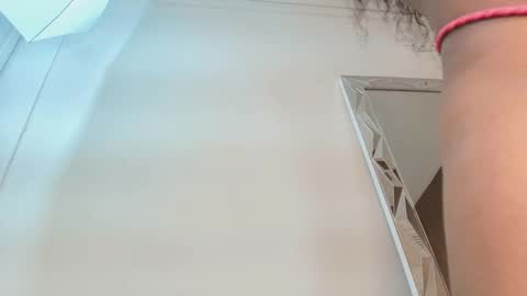 T I F F A N Y online show from 09.25.25