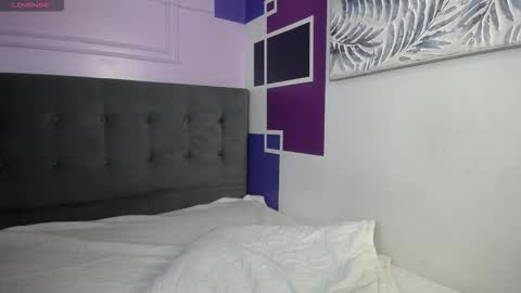 Snapshot of tiiny_emilly chatting on 11.09.25 tiiny emilly online show from 11.09.25