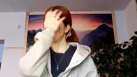 Snapshot of tillietruchan chatting on 02.11.26 Natalie online show from 02.11.26